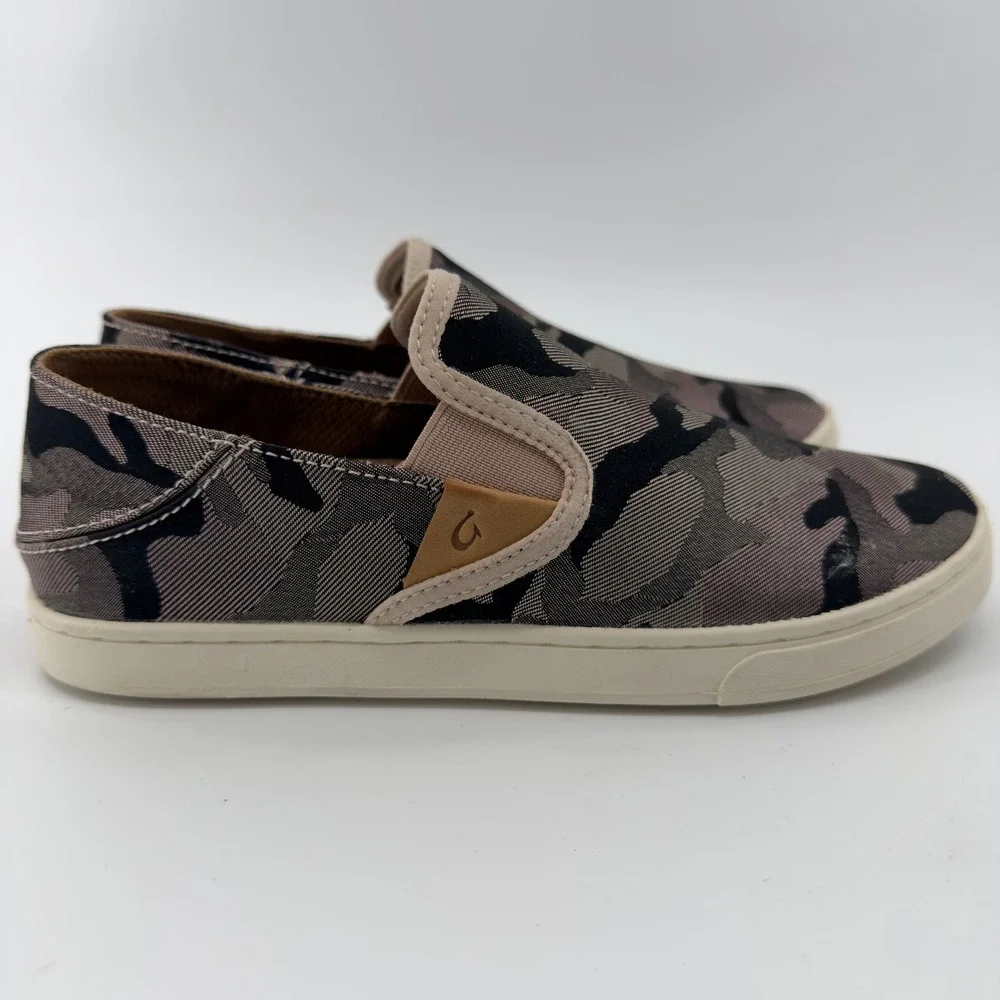 OluKai Pehuea Pa'I Camo Slip On Sneakers Womens 7 Grey Black Textile